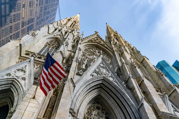 2018年5月26日 ニューヨークの聖パトリック大聖堂 それは市内の有名なランドマークです — ストック写真
