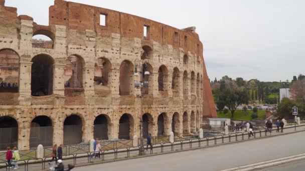 Ρώμη Ιταλία Μαρτίου 2018 Δρόμο Κοντά Κολοσσαίο Στη Ρώμη — Αρχείο Βίντεο