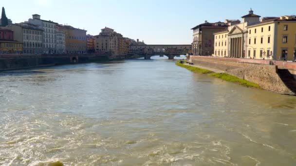 Zabytkowy Most Ponte Vecchio Stary Most Rzeki Arno Florencji Toskania — Wideo stockowe