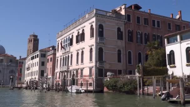 Venice Italy Embankment Grand Canal View Floating Boat — Stock Video