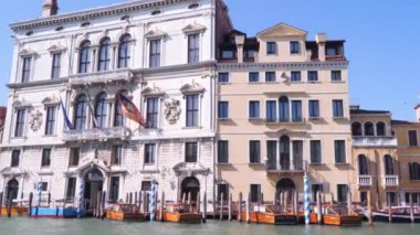 Venedik grand canal yakınındaki binalar
