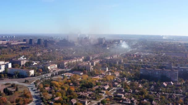 Poluição Ambiental Vista Aérea Smog Sobre Uma Área Residencial Cidade — Vídeo de Stock