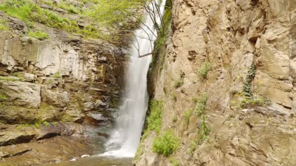 Vattenfall Bergen Mountain River — Stockvideo