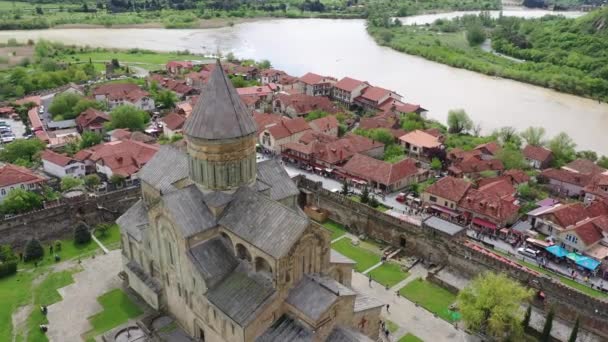 Havadan Görünüm Svetitskhoveli Katedrali Gürcistan Tarihi Mtskheta Kentinde Bulunan Bir — Stok video