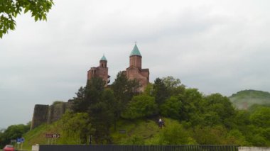 Kakheti, Gürcistan - 5 Mayıs 2019: Gremi Kalesi ve Başmelekler Kilisesi