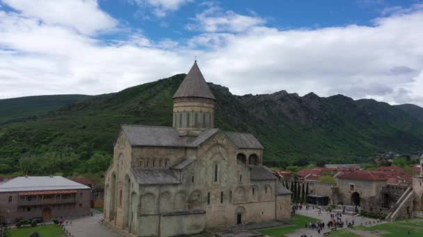 Svetitskhoveli Cathedral Cathedral Church Georgia Located Town Mtskheta Georgia Aerial — Stock Video