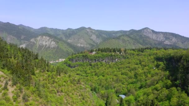 นเต นในภ เขาใกล Borjomi Borjomi นเม องท กตากอากาศในย านจอร ยตะว — วีดีโอสต็อก