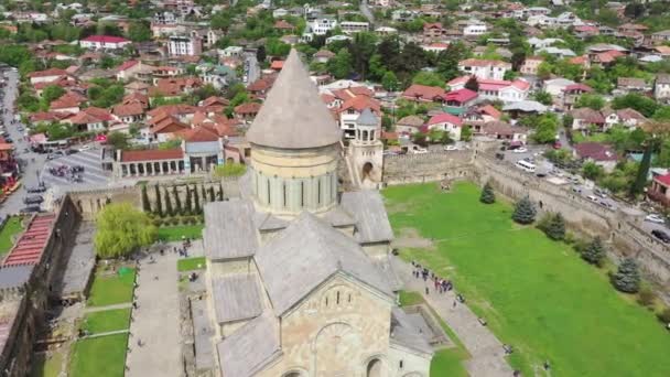 Luchtfoto Van Oude Stad Mtscheta Svetitskhoveli Kathedraal Mtskheta Georgië — Stockvideo