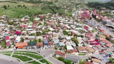 Akhaltsikhe, Gürcistan'ın güneyinde yer alan bir şehirdir. Bölgenin idari merkezi Samtskhe-Javakheti ve Akhaltsikhe belediyesidir. Havadan görünüm