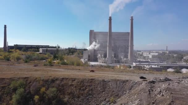 White Smoke Pipes Industrial Enterprise Environmental Pollution Aerial View — Stockvideo