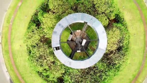 Imagens de drone de rotunda — Vídeo de Stock