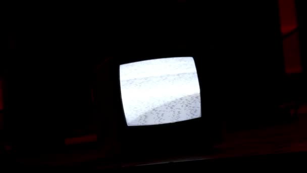 Imagen estática en una vieja pantalla de televisión — Vídeos de Stock