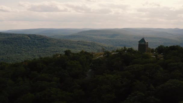 Vista Aérea Montaña Del Oso Sus Alrededores Antes Puesta Del — Vídeo de stock