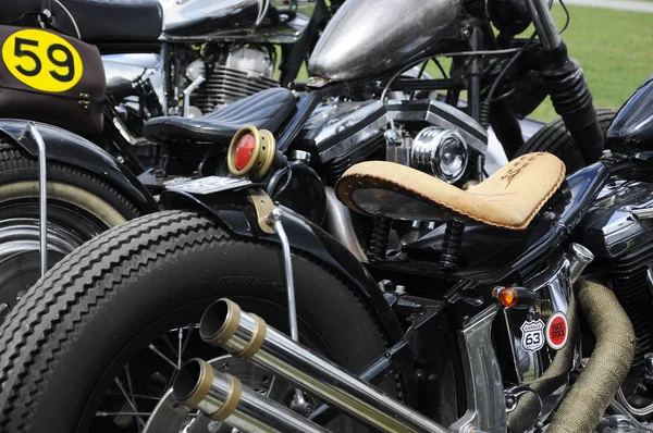 Kuala Lumpur, Malezya-25 Eylül 2016: özel motosiklet. Eski motosiklet modeli kendi tutku ve yaratıcılığın yerine getirmek için Tasarımcısı tarafından özelleştirilmiş. 