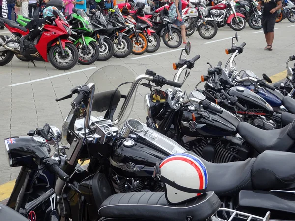 Kuala Lumpur, Malezya-Mart 24, 2018: güzel Amerikalı 'nın Harley-Davidson motosiklet. Sahibi tarafından yaratıcı özelleştirilmiş. 