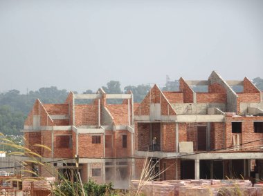 Kuala Lumpur, Malezya-26 Mayıs 2017: teras ev yapım aşamasında Malezya. Modern ve çağdaş tarzı ile bir mimar tarafından tasarlanmış. Tuğla kullanılarak inşa duvar. 