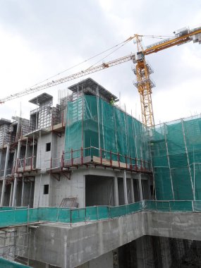 Kuala Lumpur, Malezya-31 Temmuz 2017: yüksek artış kat mülkiyeti veya daire yapım aşamasında. Tasarım modern cephe tasarımı ile tanıttı. Malezya kentsel alanda popüler yüksek doğmak daire. 