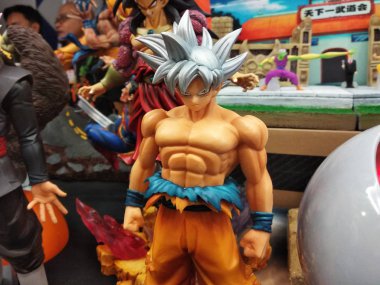 Kuala Lumpur, Malezya-31 Mart 2018: Model ölçek eylem rakamlar karakterleri popüler Japon animasyon dizisi Dragonball. Toplayıcı ve fan tablo görüntüleme. 