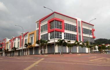 Kuala Lumpur, Malezya - 04 Şubat 2017: Çift Kişilik hikaye Teras salonu çok cephe ticari alanda. Güzel tasarım ile alıcı ve müşteri çekmek için tasarlanmış salonu çok cephe.  