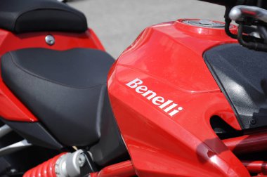 Kuala Lumpur, Malezya-31 Mart 2018: Benelli motosiklet marka ve logolar, motosiklet vücut. Benelli motosiklet aslında İtalya yapılmış ama şimdi Çin tarafından üretilen