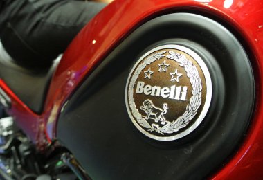 Kuala Lumpur, Malezya-31 Mart 2018: Benelli motosiklet marka ve logolar, motosiklet vücut. Benelli motosiklet aslında İtalya yapılmış ama şimdi Çin tarafından üretilen