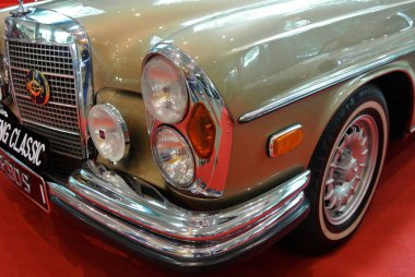 Kuala Lumpur, Malezya - 26 Temmuz 2017: Klasik araba Far ve sis lamba. De sahibi tarafından korunur. 