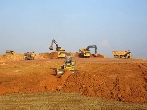 Kuala Lumpur Malasia Julio 2017 Maquinaria Pesada Haciendo Trabajos Tierra — Foto de Stock