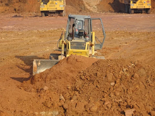 Kuala Lumpur Malasia Julio 2017 Maquinaria Pesada Haciendo Trabajos Tierra — Foto de Stock