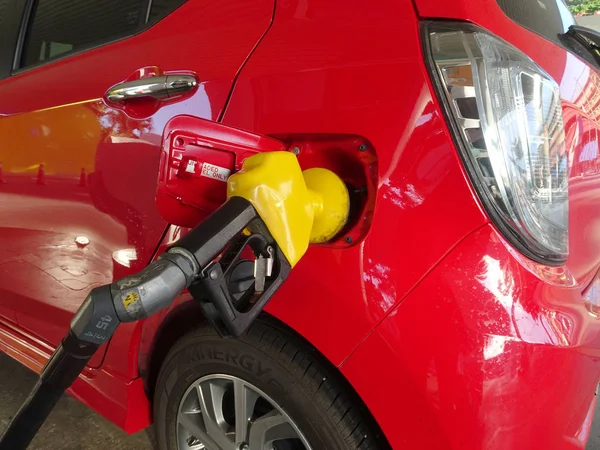 Kuala Lumpur Malaysien Februar 2018 Kraftstoff Für Rotes Auto Mit — Stockfoto