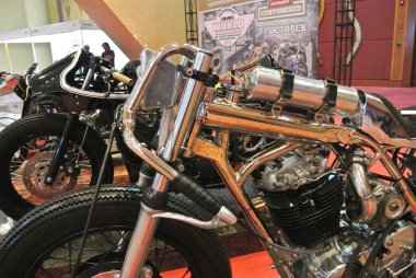 Kuala Lumpur, Malezya-2 Aralık 2017: özel motosiklet. Eski motosiklet modeli kendi tutku ve yaratıcılığın yerine getirmek için Tasarımcısı tarafından özelleştirilmiş. 