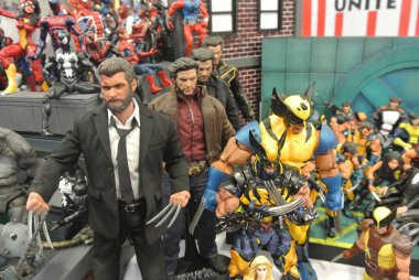 Kuala Lumpur, Malezya-7 Nisan 2018: Wolverine eylem rakam göstermek kamu toplayıcının yanında. Wolverine Amerikan çizgi roman ve film Marvel tarafından yayınlanan görünen bir karakterdir.