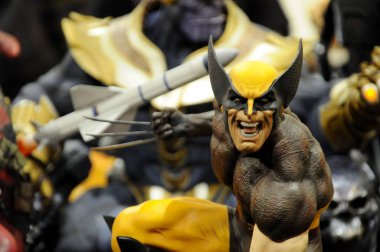 Kuala Lumpur, Malezya-7 Nisan 2018: Wolverine eylem rakam göstermek kamu toplayıcının yanında. Wolverine Amerikan çizgi roman ve film Marvel tarafından yayınlanan görünen bir karakterdir.