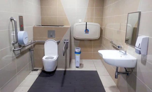 Kuala Lumpur Malezya Ocak 2017 Sakatlar Insanlar Için Umumi Tuvalet — Stok fotoğraf