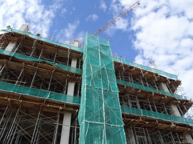Kuala Lumpur, Malezya-23 Temmuz 2018: geçici erişim ve metal merdiven basamak ve inşaat alanında iskele yapılmış. Ruhsat scaffolder tarafından kullanım için güvenli olduğundan emin olmak için tasarlanmış.   