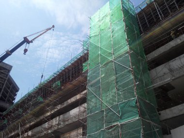 Kuala Lumpur, Malezya-23 Temmuz 2018: geçici erişim ve metal merdiven basamak ve inşaat alanında iskele yapılmış. Ruhsat scaffolder tarafından kullanım için güvenli olduğundan emin olmak için tasarlanmış.   