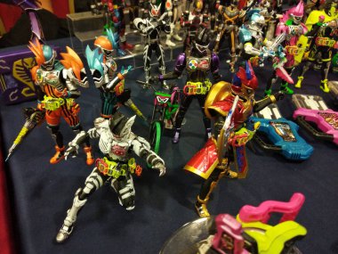 Kuala Lumpur, Malezya-7 Nisan 2018: seçili üzerinde duruldu kurgusal karakter aksiyon figürü Japon popüler serisi Kamen binici. Kamen binici çeşitli özel bağlı olarak kendi serisi ve dönemi.  