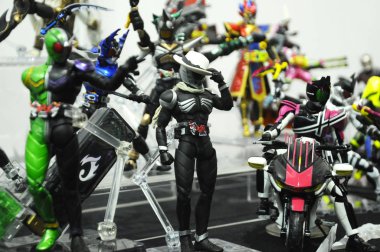 Kuala Lumpur, Malezya-7 Nisan 2018: seçili üzerinde duruldu kurgusal karakter aksiyon figürü Japon popüler serisi Kamen binici. Kamen binici çeşitli özel bağlı olarak kendi serisi ve dönemi.  