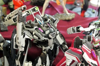 Kuala Lumpur, Malezya-7 Nisan 2018: seçili üzerinde duruldu kurgusal karakter aksiyon figürü Japon popüler üzerinden animasyon dizisi Macross. Plastikten yapılmış küçük ölçekli model. 