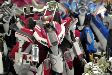 Kuala Lumpur, Malezya-7 Nisan 2018: seçili üzerinde duruldu kurgusal karakter aksiyon figürü Japon popüler üzerinden animasyon dizisi Macross. Plastikten yapılmış küçük ölçekli model. 