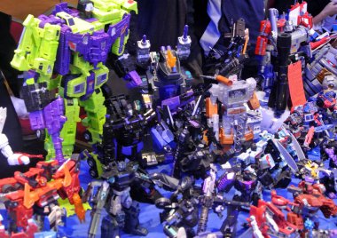 Kuala Lumpur, Malezya-07 Nisan 2018: kurgusal karakter Transformers oyuncak aksiyon figürü çizgi film üzerinden geliştirilen Hasbro tarafından 1980'lerde. Kahramanı Autobots ve antagonisti Decepticons. Görüntülemek için toplayıcı tarafından kasık.   