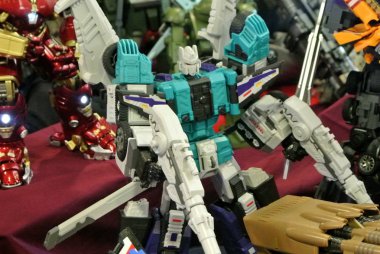 Kuala Lumpur, Malezya-07 Nisan 2018: kurgusal karakter Transformers oyuncak aksiyon figürü çizgi film üzerinden geliştirilen Hasbro tarafından 1980'lerde. Kahramanı Autobots ve antagonisti Decepticons. Görüntülemek için toplayıcı tarafından kasık.   