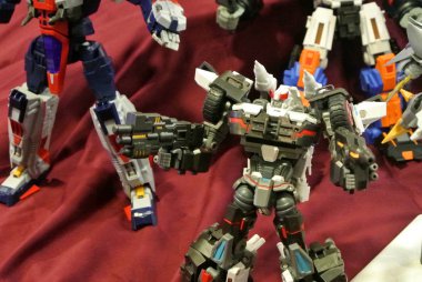 Kuala Lumpur, Malezya-07 Nisan 2018: kurgusal karakter Transformers oyuncak aksiyon figürü çizgi film üzerinden geliştirilen Hasbro tarafından 1980'lerde. Kahramanı Autobots ve antagonisti Decepticons. Görüntülemek için toplayıcı tarafından kasık.   