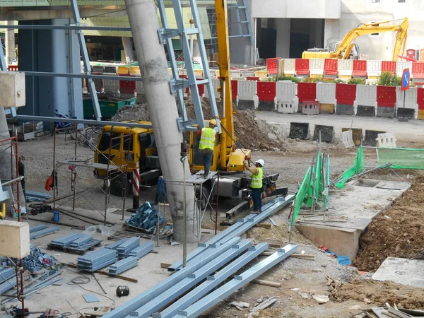 Kuala Lumpur Malaysia Agosto 2017 Trabalhadores Construção Civil Que Trabalham — Fotografia de Stock