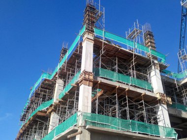 Kuala Lumpur, Malezya-2 Haziran 2018: bina yapısı inşaat sahasında bir parçası olarak takviye beton sütun. Sütun inşaat sonraki aşama için hazır üzerinde takviye çubuğu.