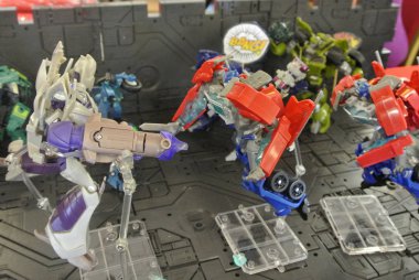 Kuala Lumpur, Malezya-07 Nisan 2018: kurgusal karakter Transformers oyuncak aksiyon figürü çizgi film üzerinden geliştirilen Hasbro tarafından 1980'lerde. Kahramanı Autobots ve antagonisti Decepticons. Görüntülemek için toplayıcı tarafından kasık.   