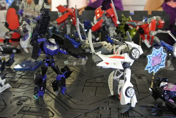 juguetes transformers 2018