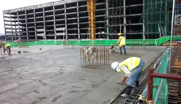 Kuala Lumpur Malaysia Agosto 2016 Grupo Trabalhadores Construção Civil Que — Fotografia de Stock