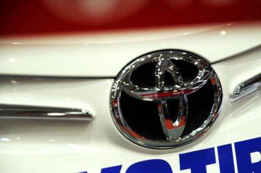 Kuala Lumpur, Malezya-23 Mart 2018: Toyota ticari marka amblemi ve logos adlı araba vücut. Toyota Japonya'dan dünyanın ünlü otomobil üreten biridir.   