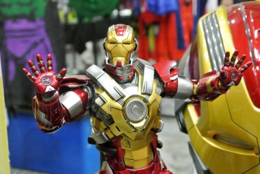Kuala Lumpur, Malezya-6 Ekim 2018: seçili Iron Man Marvel çizgi roman ve film Iron Man karakter aksiyon figürü ile duruldu. Halk için toplayıcı tarafından görüntülenen. 