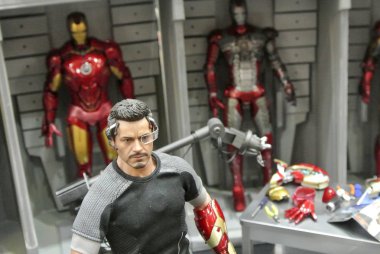 Kuala Lumpur, Malezya-6 Ekim 2018: seçili Iron Man Marvel çizgi roman ve film Iron Man karakter aksiyon figürü ile duruldu. Halk için toplayıcı tarafından görüntülenen. 